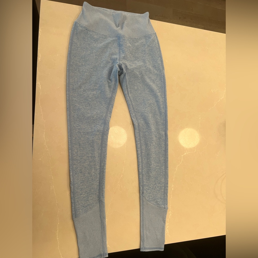 ALO - High-Waist Alosoft Lounge Legging